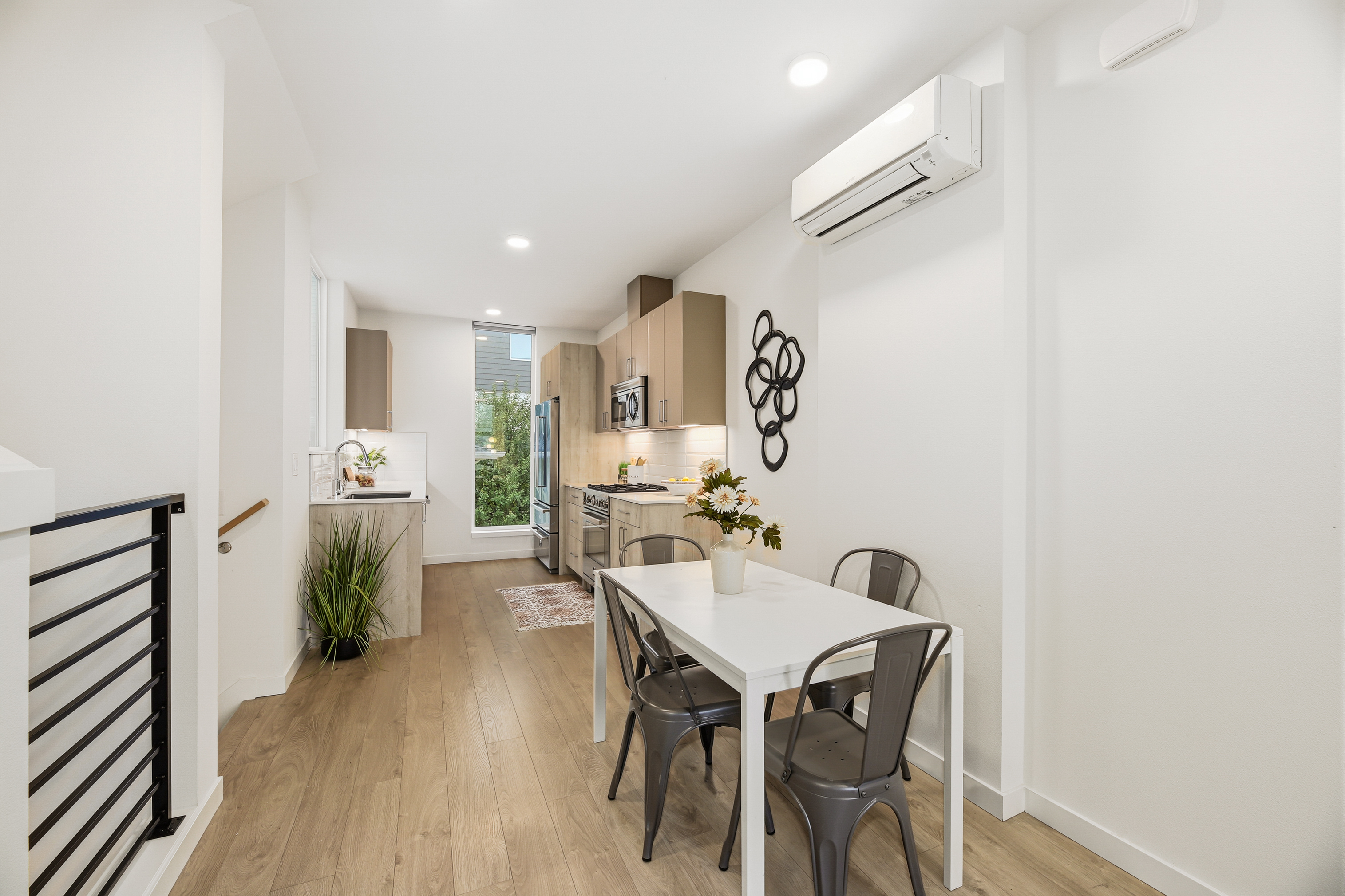 Upper level kitchen and dining area